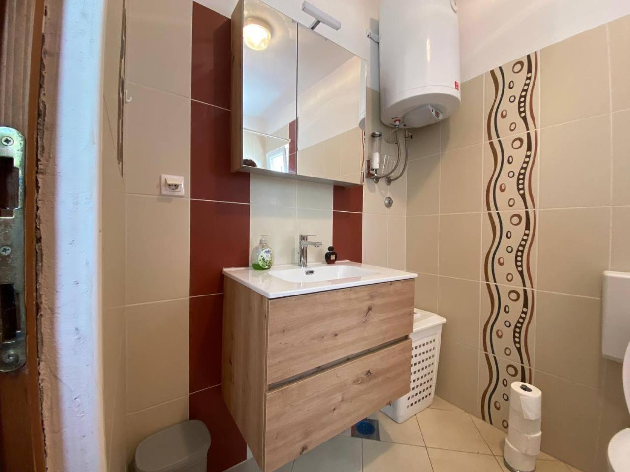 Mandorla With Private Pool *
