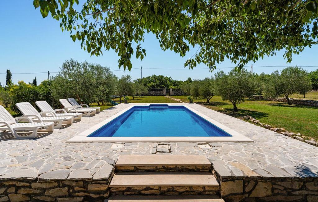 Mandorla With Private Pool Semesterbostad Zadar