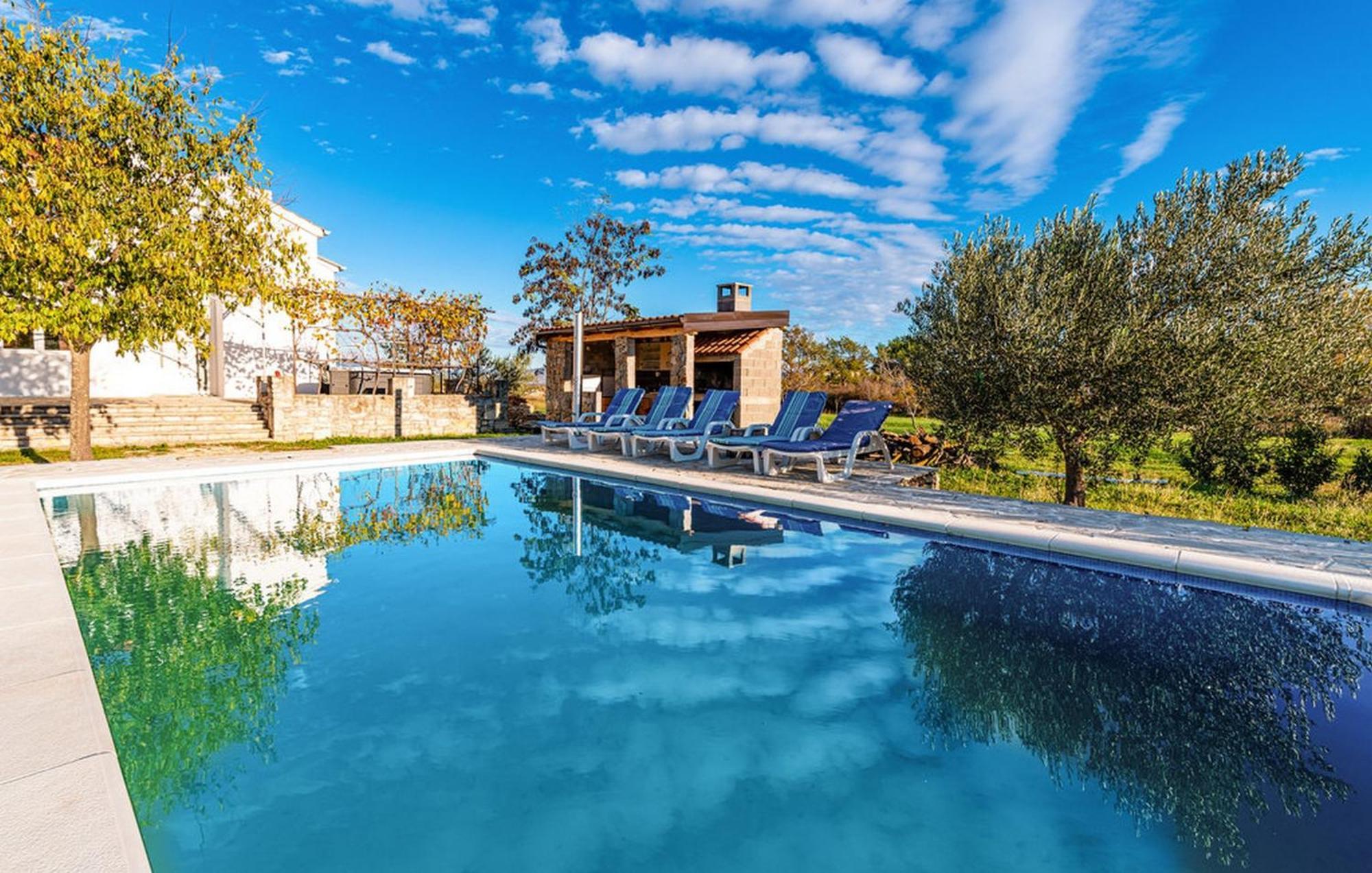 Semesterbostad Mandorla With Private Pool Zadar